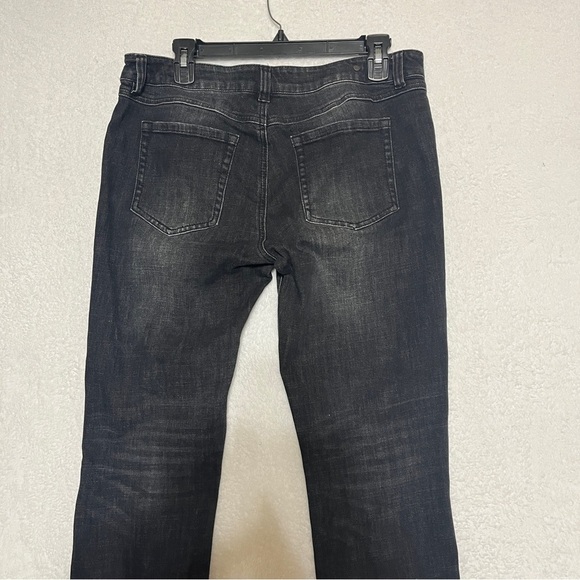 Cabi Women's Jeans Lightly Distressed Slim Boyfriend Washed Black Size 8 - Picture 2 of 13